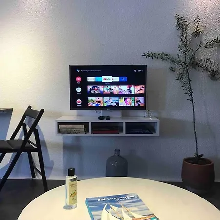 アパート K